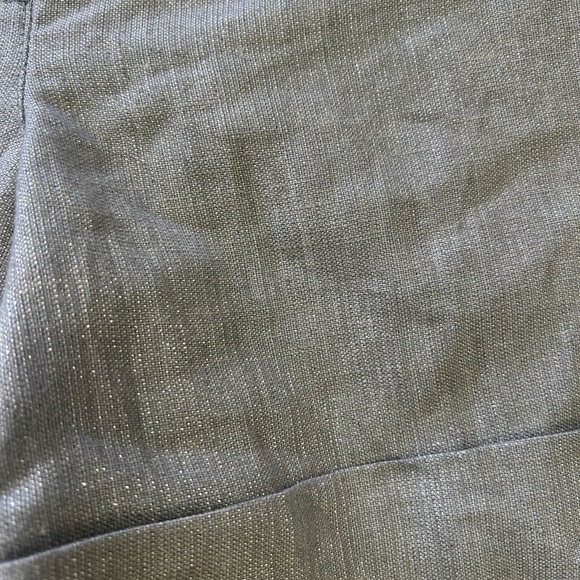 NWT APT.9 SILVER SHINY SHORTS WITH SILVER BELT IN SIZE 6 - Picture 3 of 6